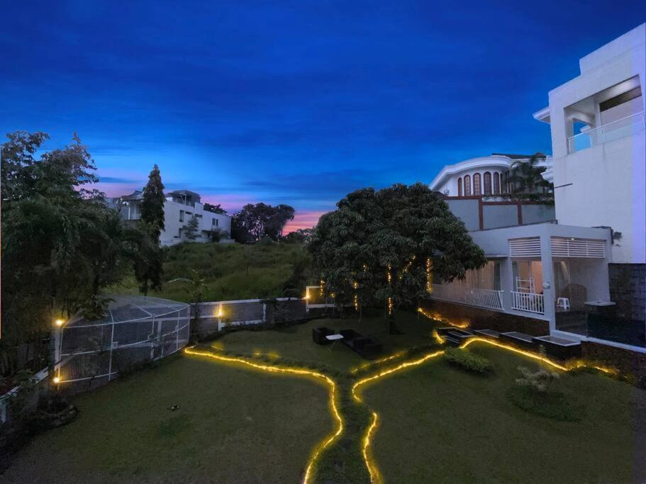 Tropical Villa By Villapedia Citaringgul Dış mekan fotoğraf